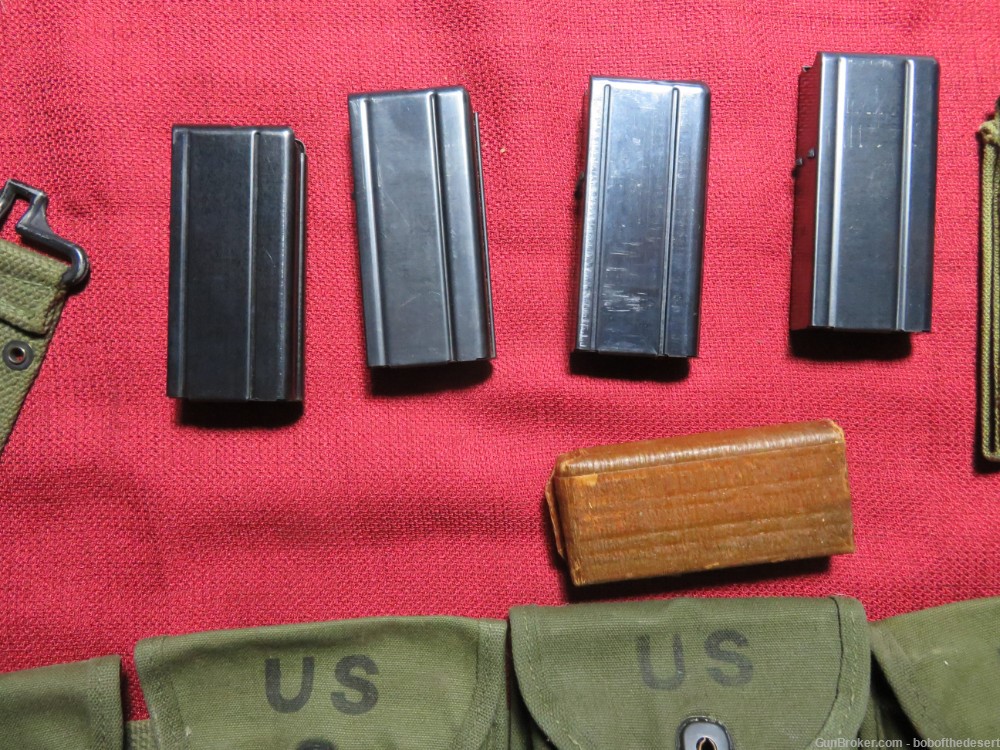 WWII M1 Carbine 15rd and 30rd magazines with pouches and belt-img-3