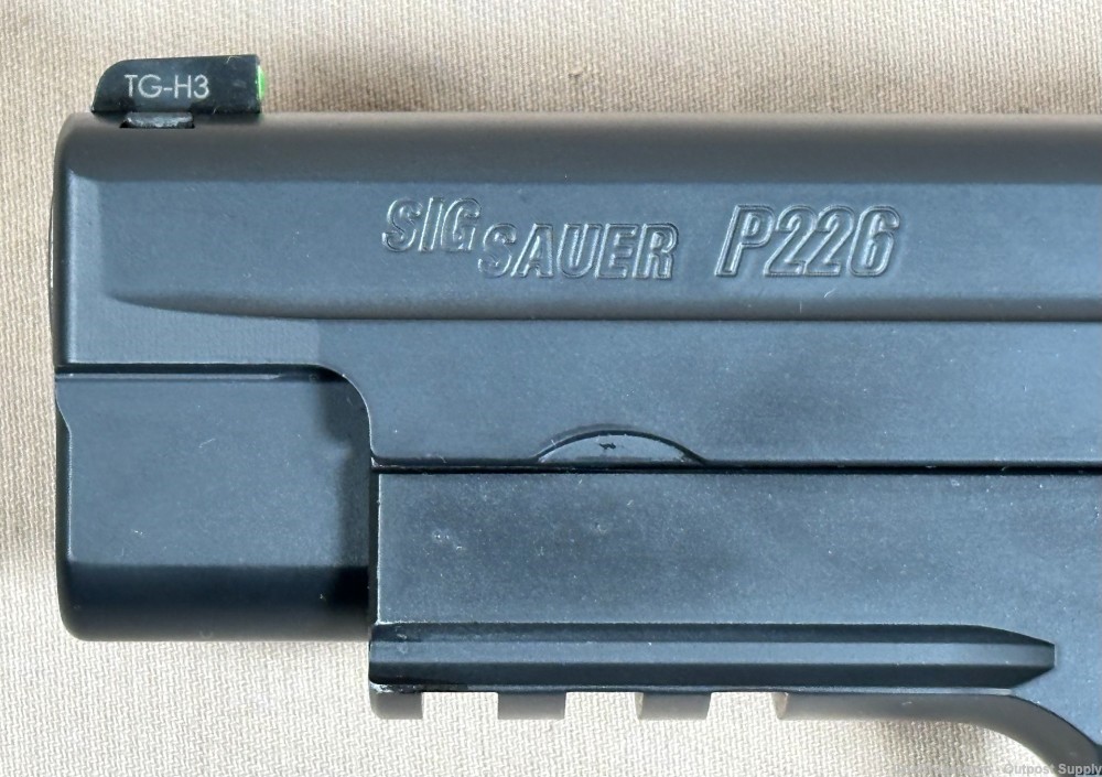 German Sig Sauer P226 .40 S&W SA/DA Pistol + 2x Magazines-img-8