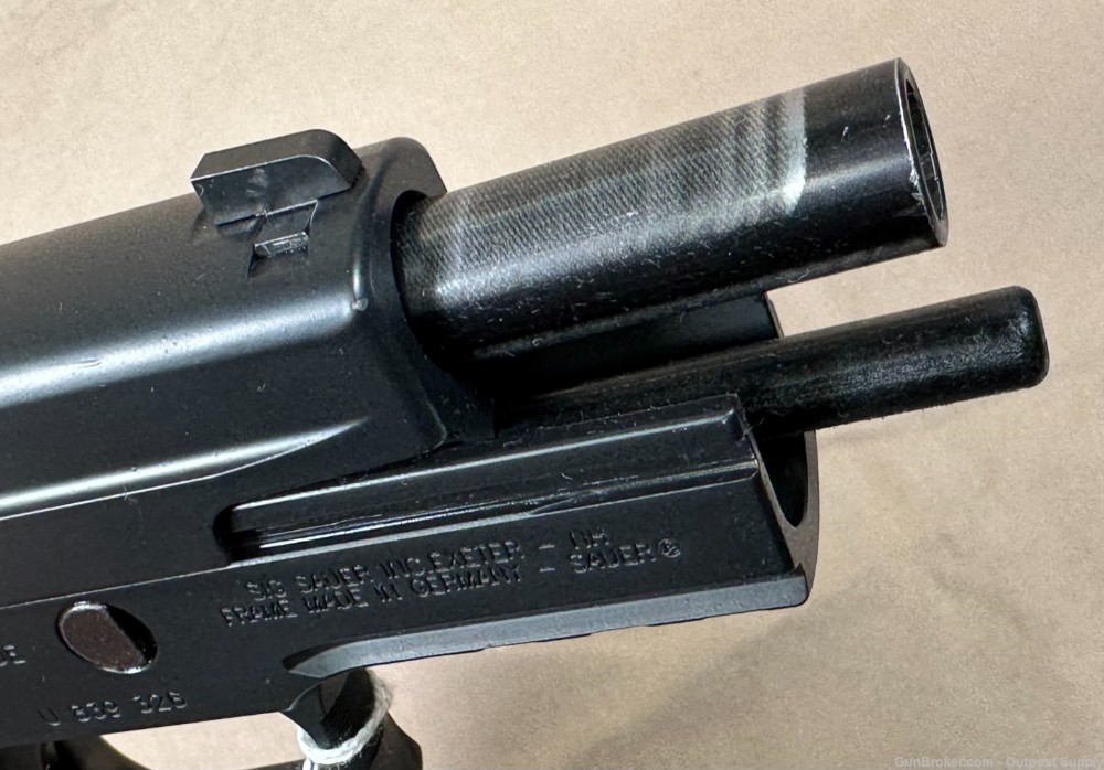 German Sig Sauer P226 .40 S&W SA/DA Pistol + 2x Magazines-img-11