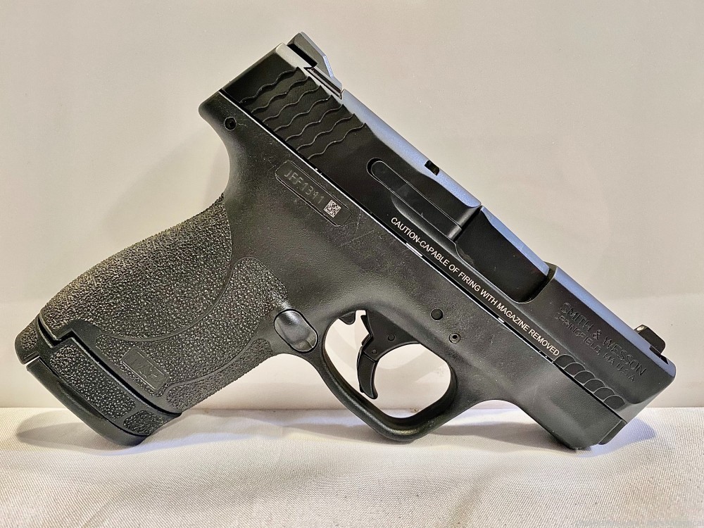 USED Smith & Wesson Shield M2.0 9mm Handgun-img-1