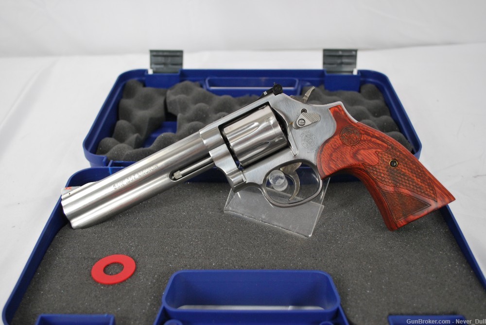 S&W Model 686-6 Deluxe 7 Shot Beautiful Revolver YLNIB A Classic! -img-0