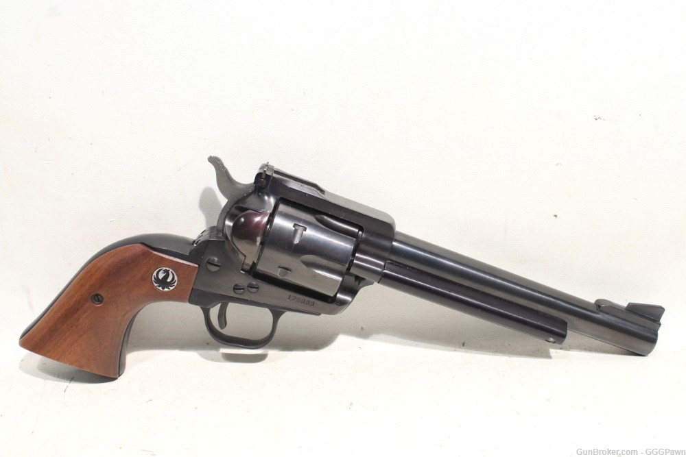 Ruger Blackhawk 357 Mag 3-Screw no Prefix Made in 1968-img-0