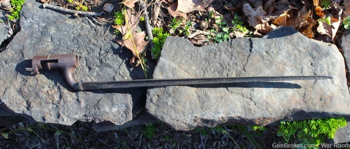Pattern 1853 Enfield Rifle Bayonet Recovered at Chattanooga, Tennessee-img-0