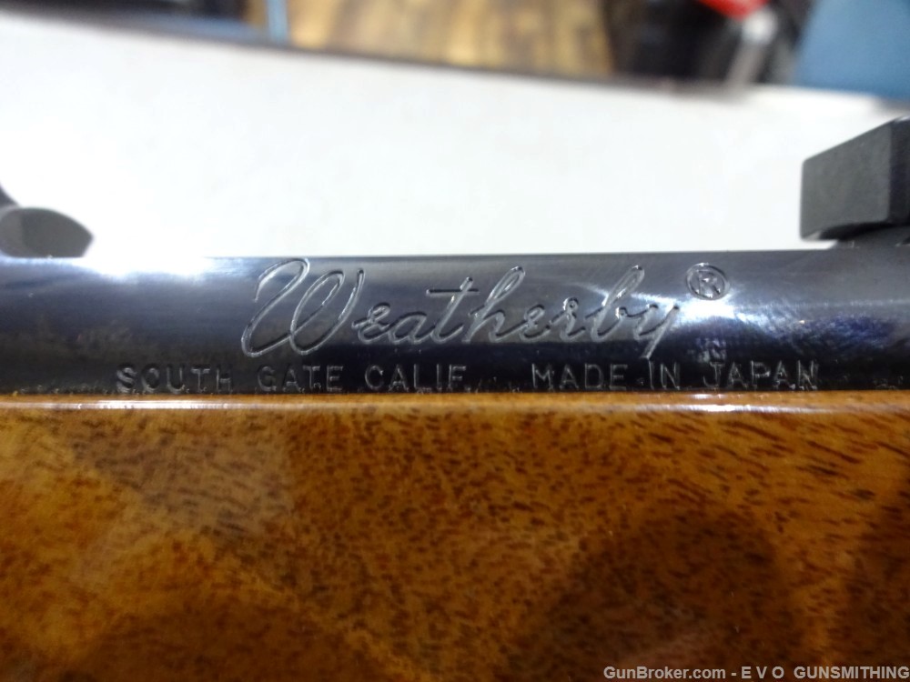 Weatherby Mark V Deluxe  .240 Weatherby Magnum  24 Inch Barrel -img-28