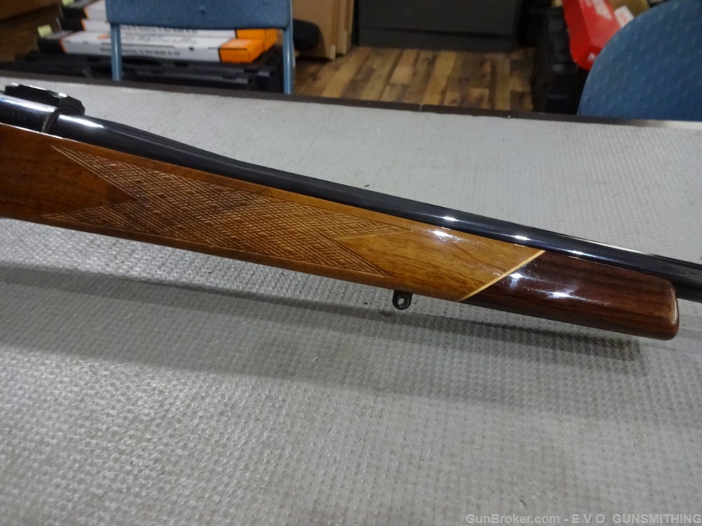 Weatherby Mark V Deluxe  .240 Weatherby Magnum  24 Inch Barrel -img-6