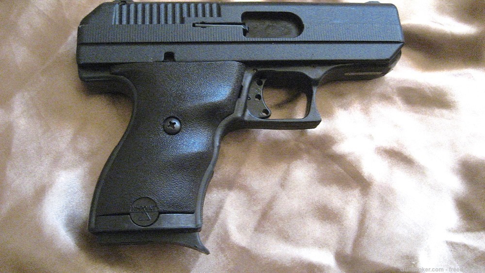 Hi-Point C9 9mm Pistol LIKE NEW, polymer-frame, 8 round clip + 1 capacity.-img-2