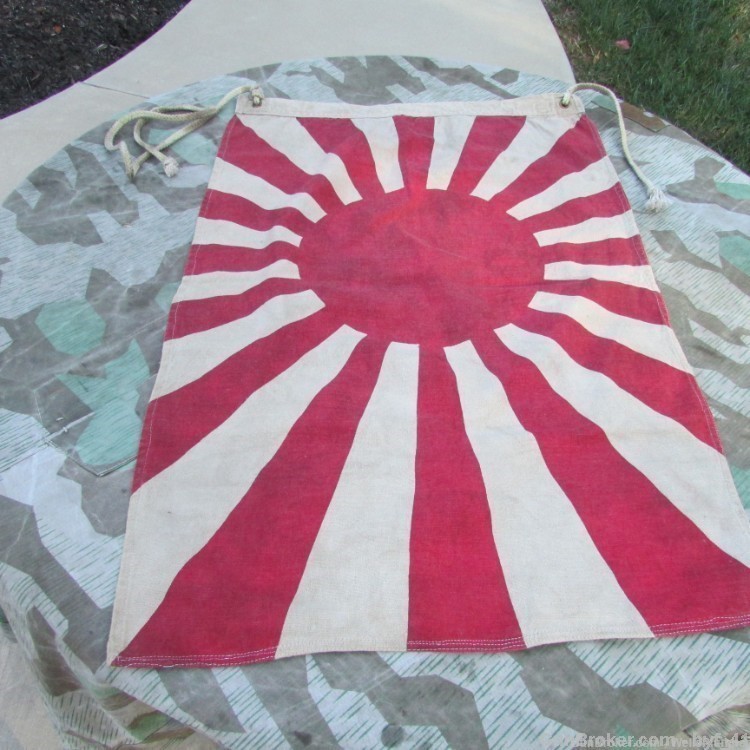 JAPANESE WWII RISING SUN NATIONAL WAR FLAG ORIGINAL PRE-1945 w/ TIES (RARE)-img-17