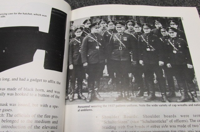 WW2 LUFTWAFFE UNIFORMS AND TRADITIONS REFERENCE BOOKS-img-10