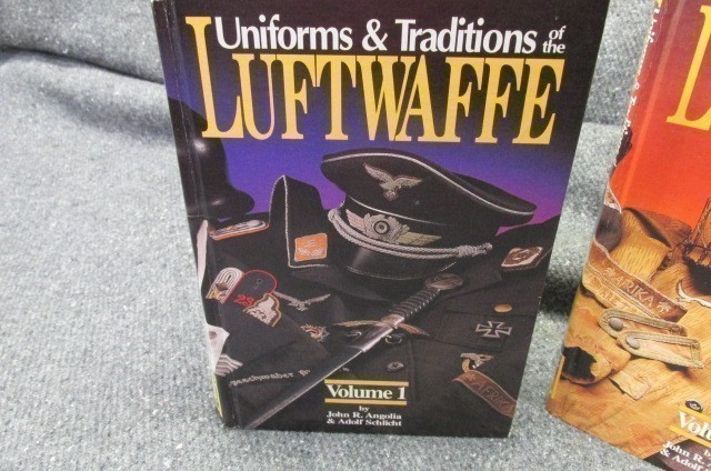 WW2 LUFTWAFFE UNIFORMS AND TRADITIONS REFERENCE BOOKS-img-1