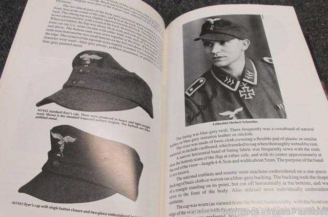 WW2 LUFTWAFFE UNIFORMS AND TRADITIONS REFERENCE BOOKS-img-8