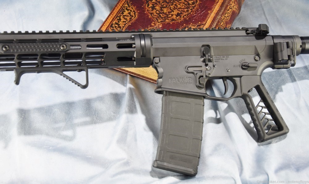 Falkor Defense FD-15P .300bl pistol 10.5" w/ Law Tactical folding stock -img-3
