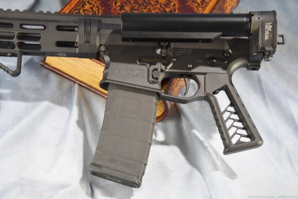 Falkor Defense FD-15P .300bl pistol 10.5" w/ Law Tactical folding stock -img-7