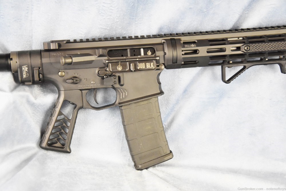 Falkor Defense FD-15P .300bl pistol 10.5" w/ Law Tactical folding stock -img-21