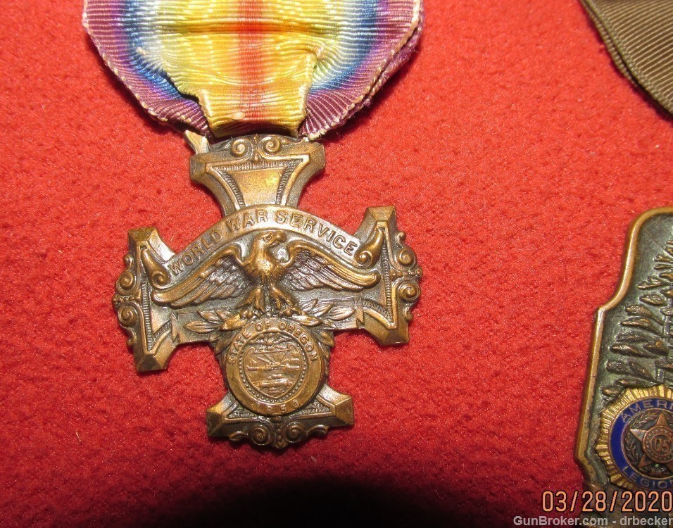 WWI Oregon service medal w 1932 American Legion convention medal-img-1