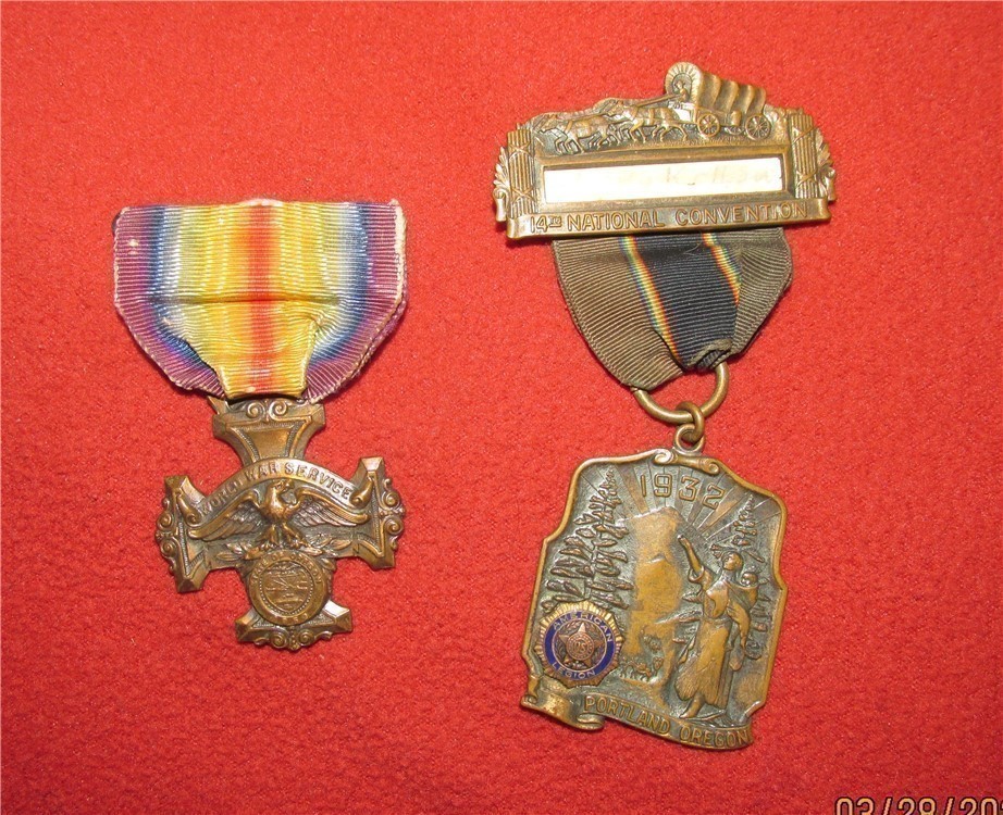 WWI Oregon service medal w 1932 American Legion convention medal-img-0