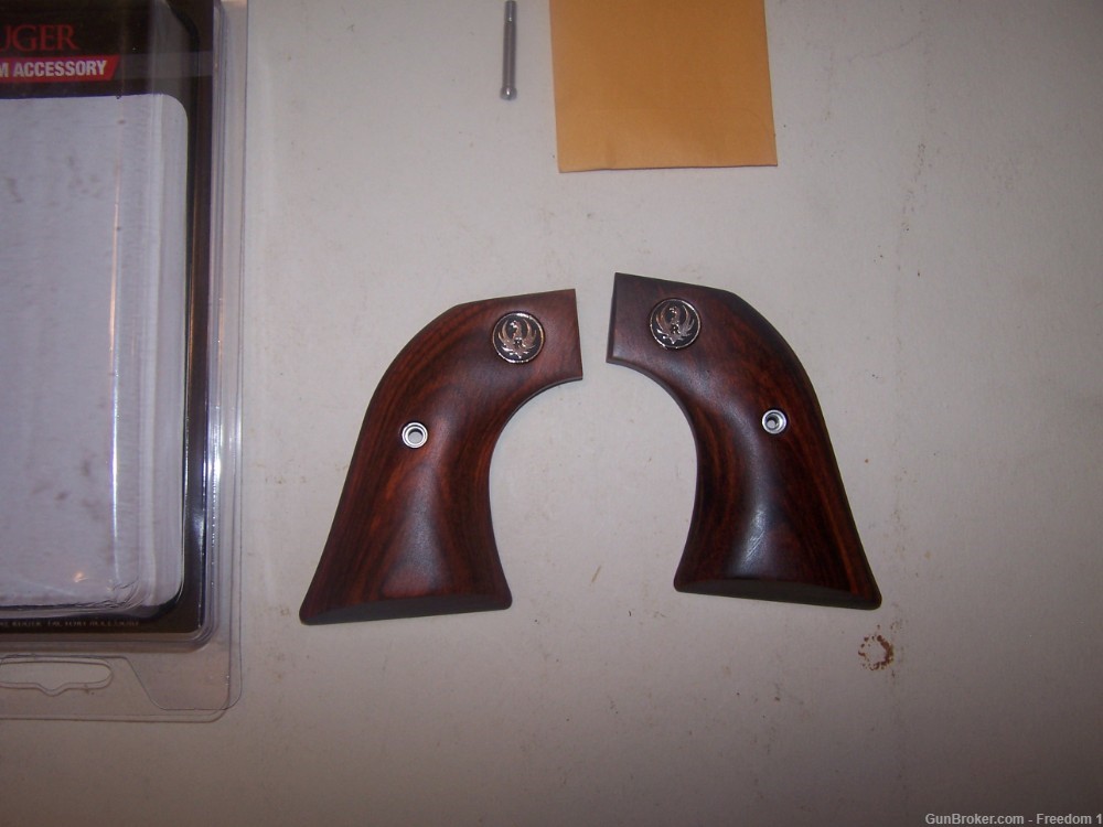 Ruger Single Action Rosewood Factory Grips (New)-img-1
