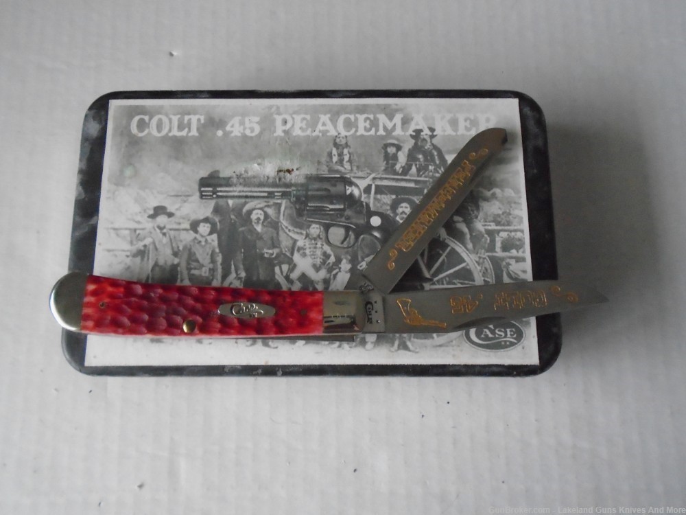 RARE SERIAL 2 OF 300 CASE XX Colt 45 PEACEMAKER Dark Red Bone Trapper Knife-img-3