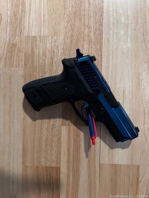 Sig P229 “Blue Piranha” 9mm DA/SA pistol-img-2