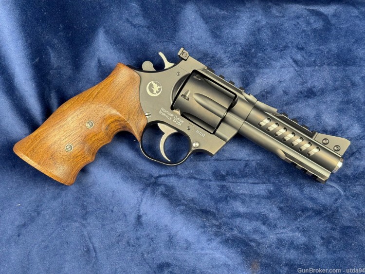 Korth Ranger Nighthawk Custom Revolver .357 4" NIB $0.01 start no reserve!-img-0