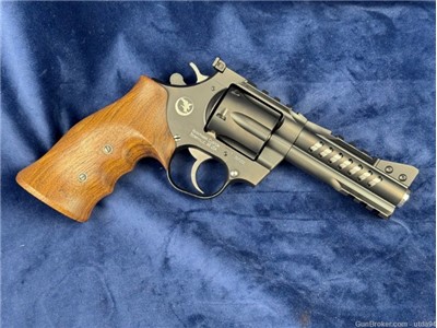 Korth Ranger Nighthawk Custom Revolver .357 4" NIB $0.01 start no reserve!