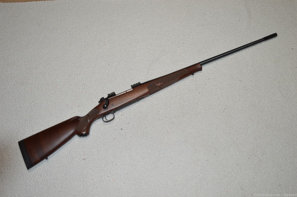 NICE Winchester Model 70 Featherweight 325 WSM With Muzzle Brake & Decelera-img-0