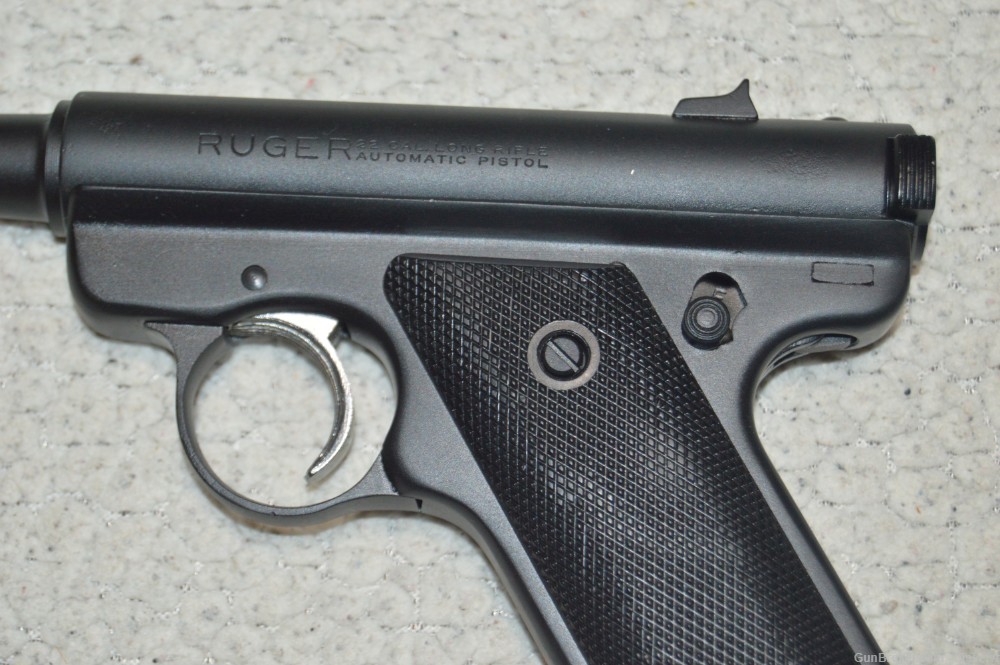VINTAGE Ruger Standard Auto .22 4 3/4" Original Magazine and Grips-img-6