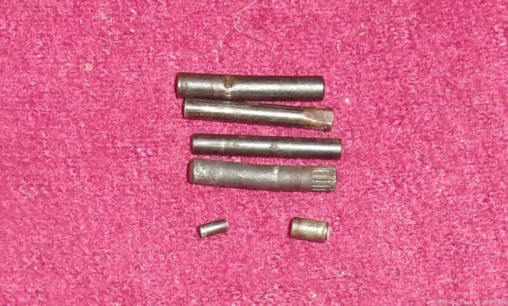 CHARTER ARMS UNDERCOVER 38 SPEC.  FRAME ASSEMBLY PIN & 5 MISCELLANOUS PINS-img-0