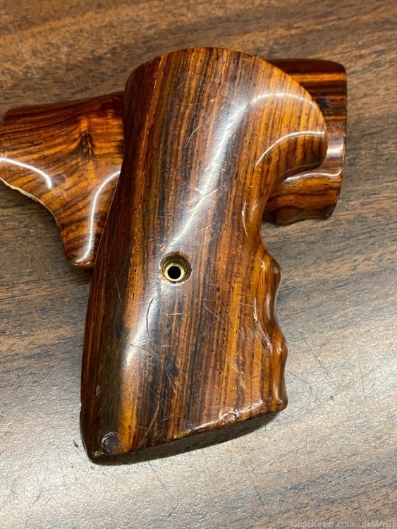 Laminated Wood square butt revolver grips w/ screw unknown fitment-img-4