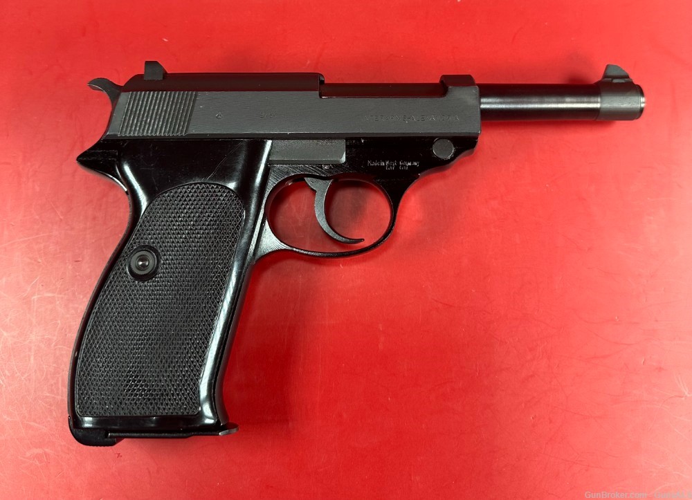 1961 Walther P38 9mm 4.9" Mint Mfg W.Germany. Box, papers, excellent-img-4