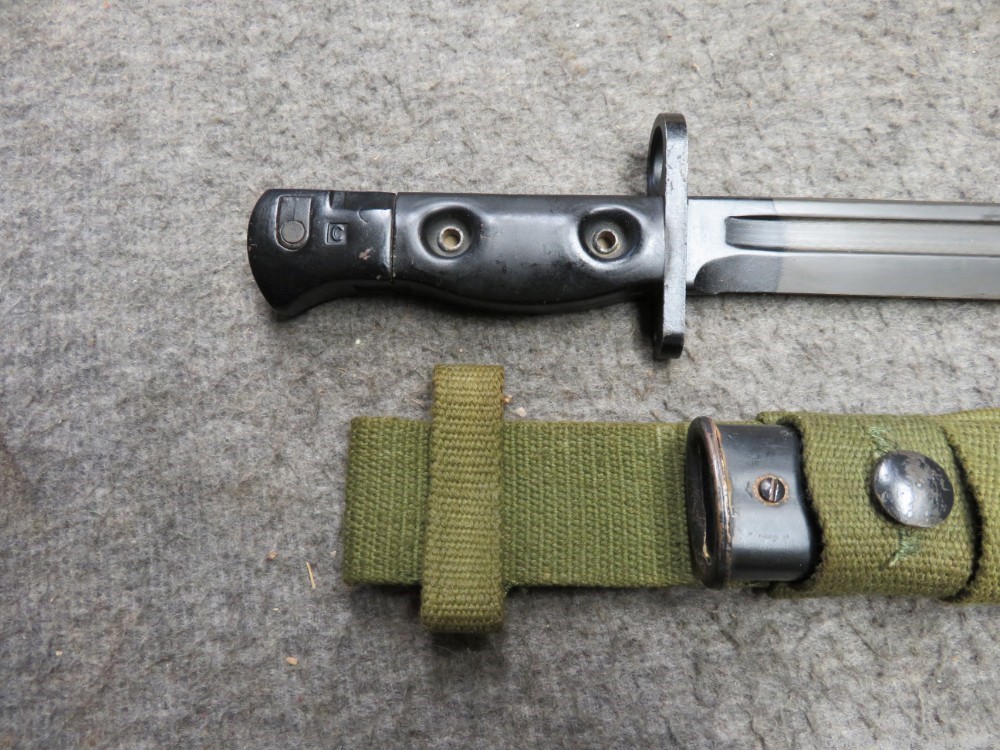 BRITISH L1A4 FAL BAYONET W/ SCABBARD & FROG-EXCELLENT-img-2