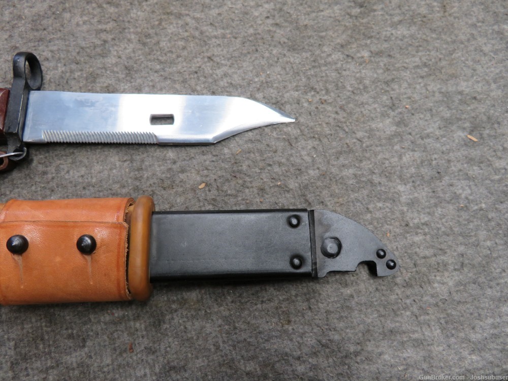 HUNGARIAN AKM TYPE I BAYONET W/ SCABBARD & FROG-EXCELLENT-img-3