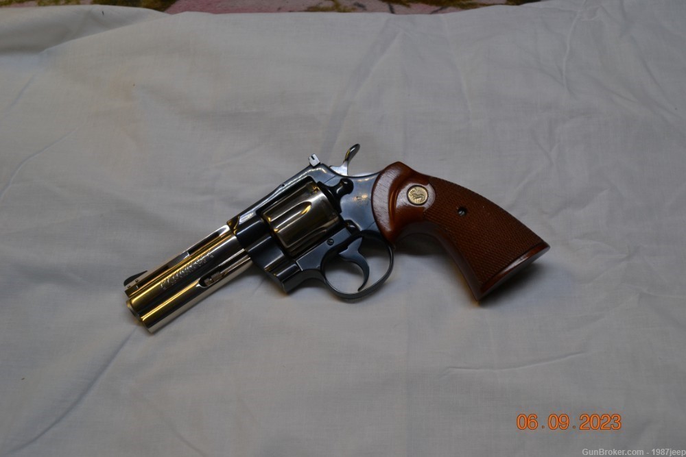 Colt Python, 357 Magnum, Blue and Nickel-img-2