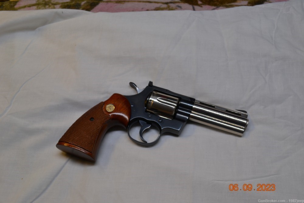 Colt Python, 357 Magnum, Blue and Nickel-img-1