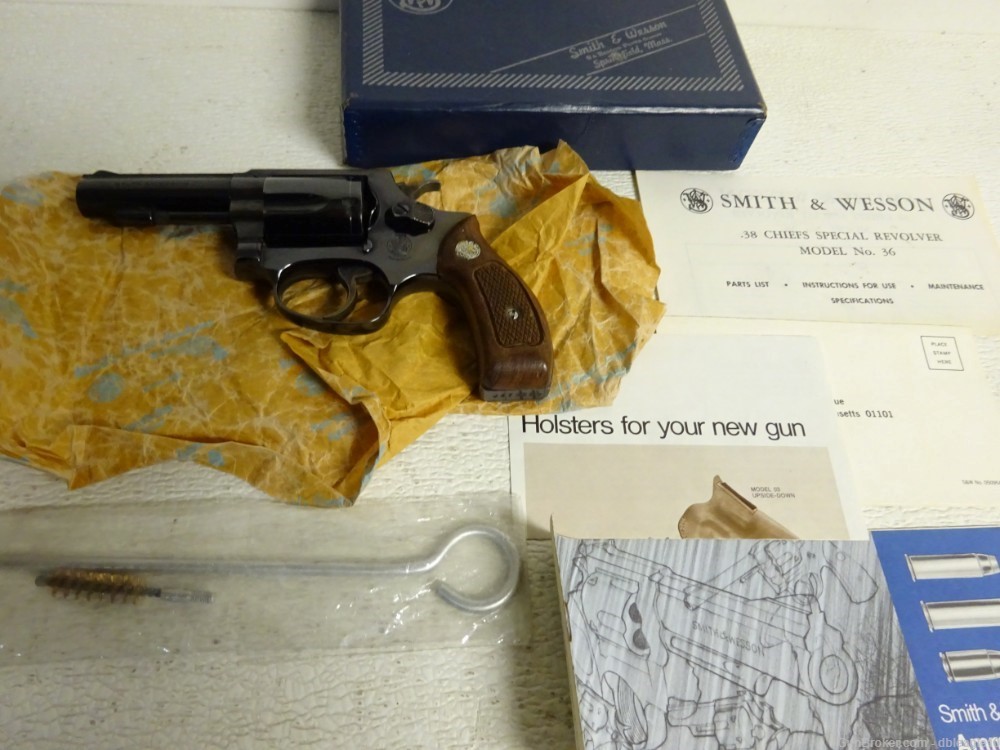 Smith & Wesson 36-1 .38 Special Revolver W/Box, Inst, Etc. 1976-7  NICE ! -img-0