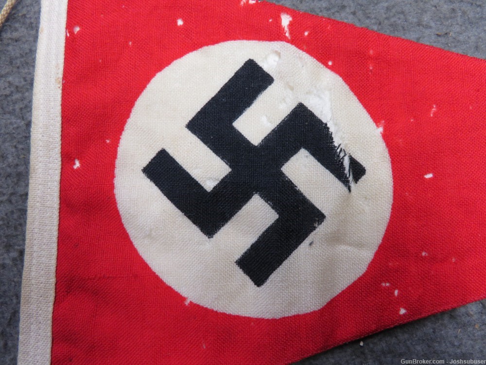 WWII GERMAN NSDAP / NATIONAL PENNANT FLAG-ORIGINAL-W/ HOIST ROPE & CLIP-img-1