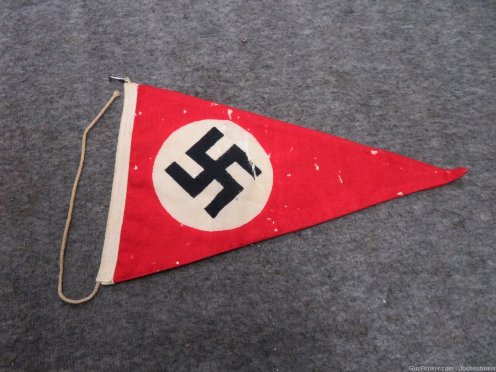 WWII GERMAN NSDAP / NATIONAL PENNANT FLAG-ORIGINAL-W/ HOIST ROPE & CLIP-img-0