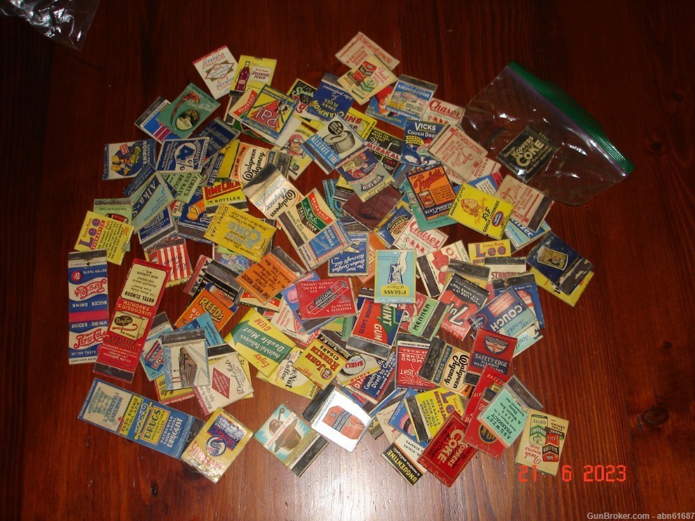 Lot of (125) 30's to 50's Product Advertising matchbook covers-img-0