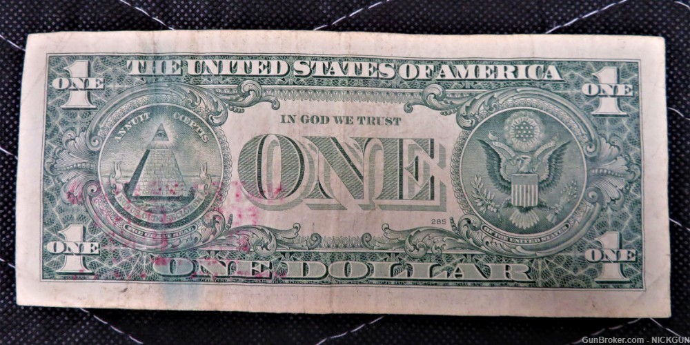 Two political US currencies one is a real Federal Reserve note 2009 series -img-4