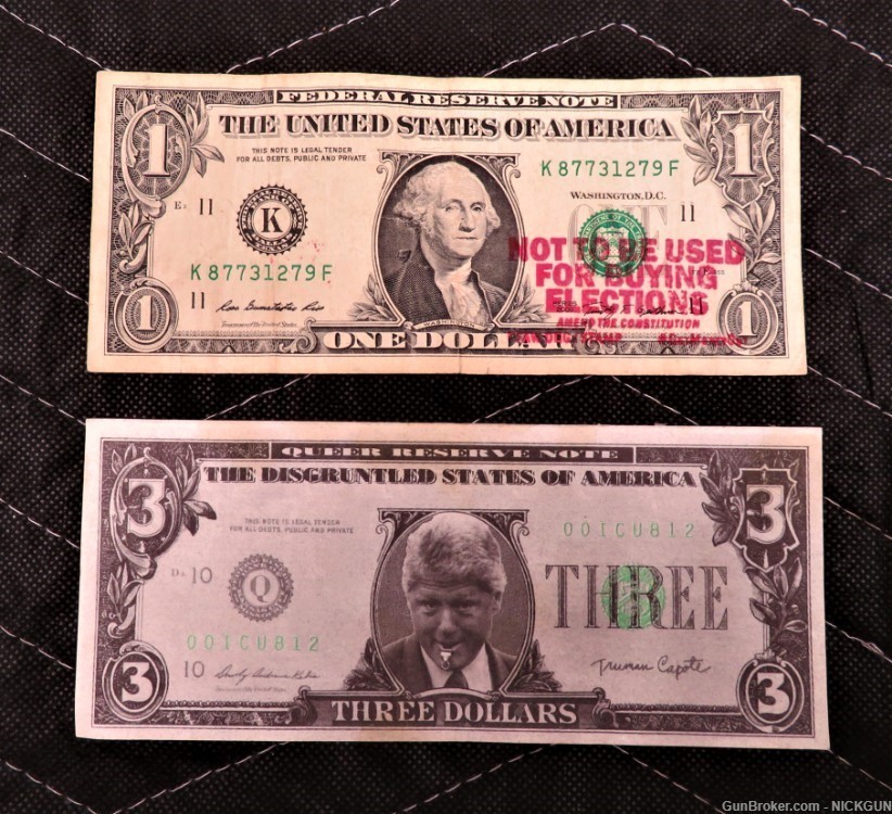 Two political US currencies one is a real Federal Reserve note 2009 series -img-0