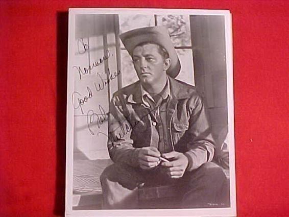 Robert Mitchum signed Cowboy photo-img-0