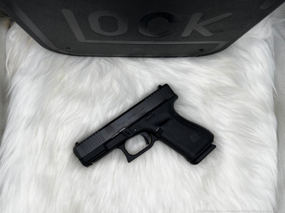 Glock G19 gen5 9mm new -img-0