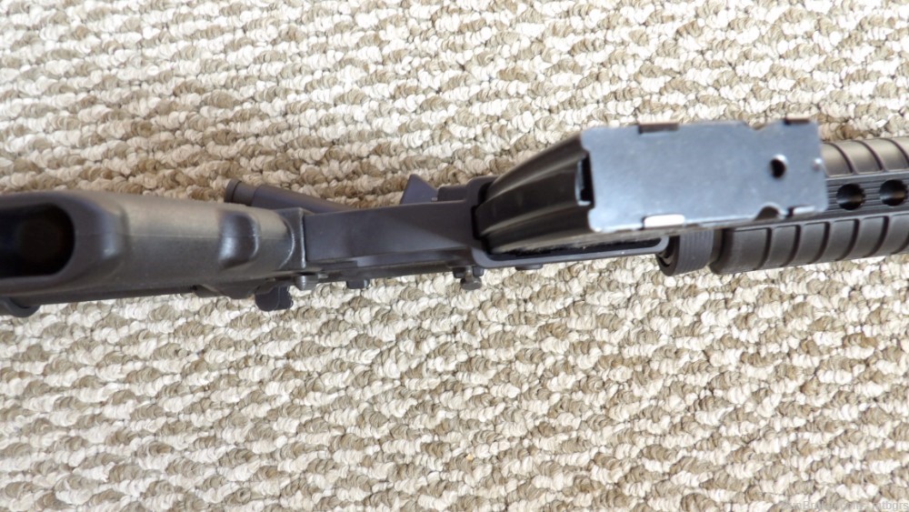 LIKE-NEW Smith & Wesson  S&W M&P15  5.56 NATO 16" Optics Ready    -img-9