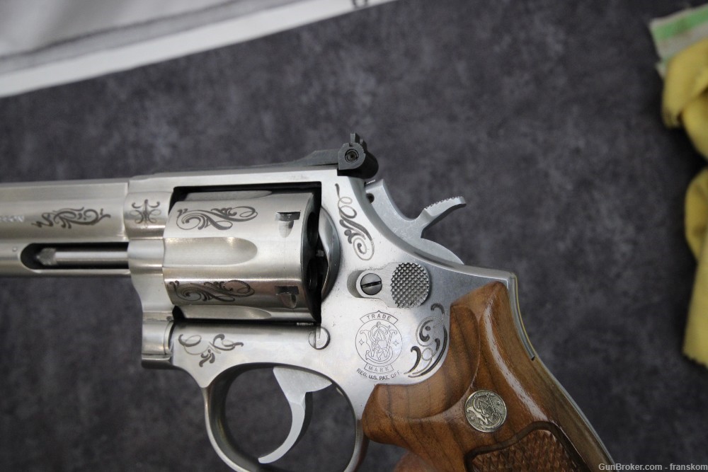 Smith & Wesson Model 686-3 in 357 Mag with 6" Barrel and Class C Engraving-img-11