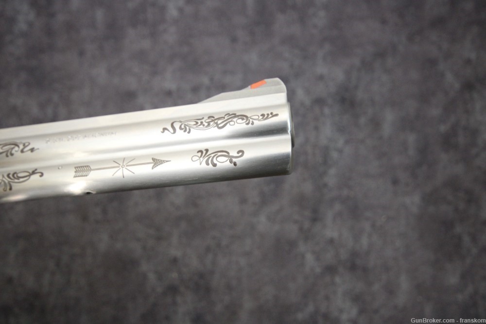 Smith & Wesson Model 686-3 in 357 Mag with 6" Barrel and Class C Engraving-img-6