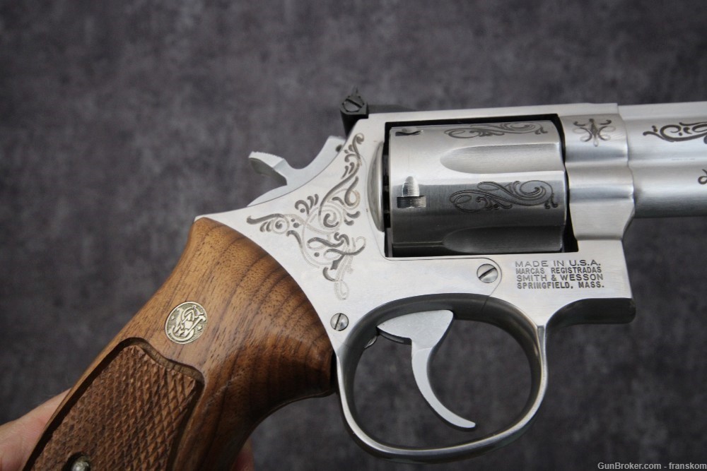 Smith & Wesson Model 686-3 in 357 Mag with 6" Barrel and Class C Engraving-img-3