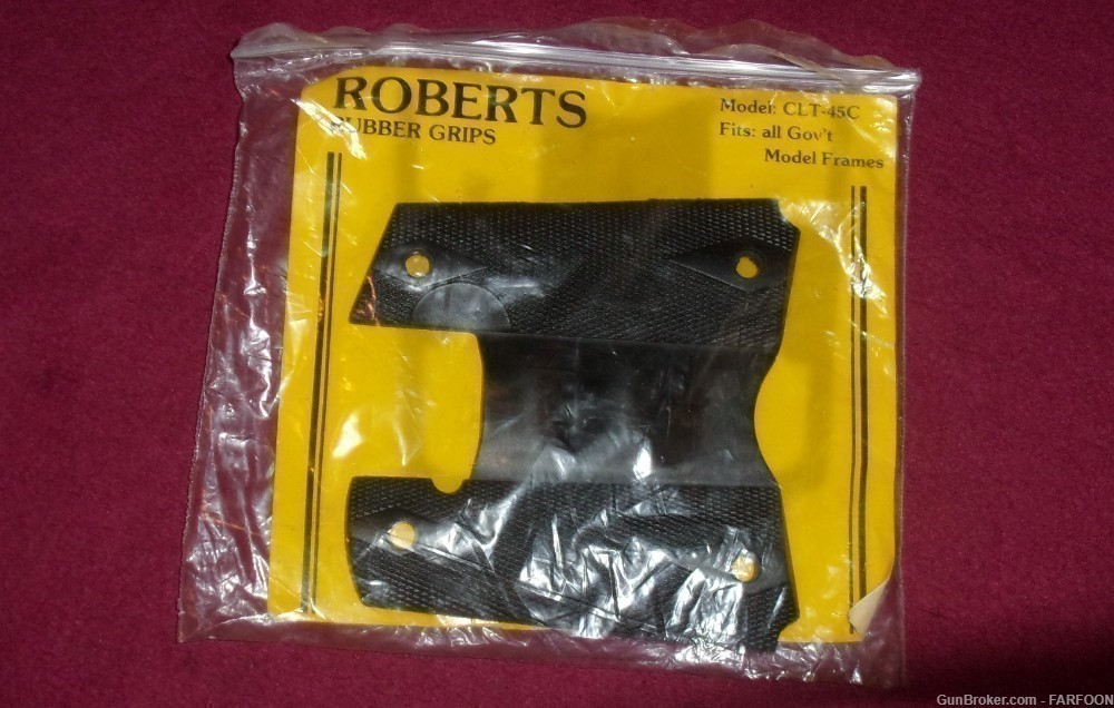 ROBERTS 1911 GOVT. GRIPS WITH COMBAT FINGER GROOVES (CLT-45C)-img-0
