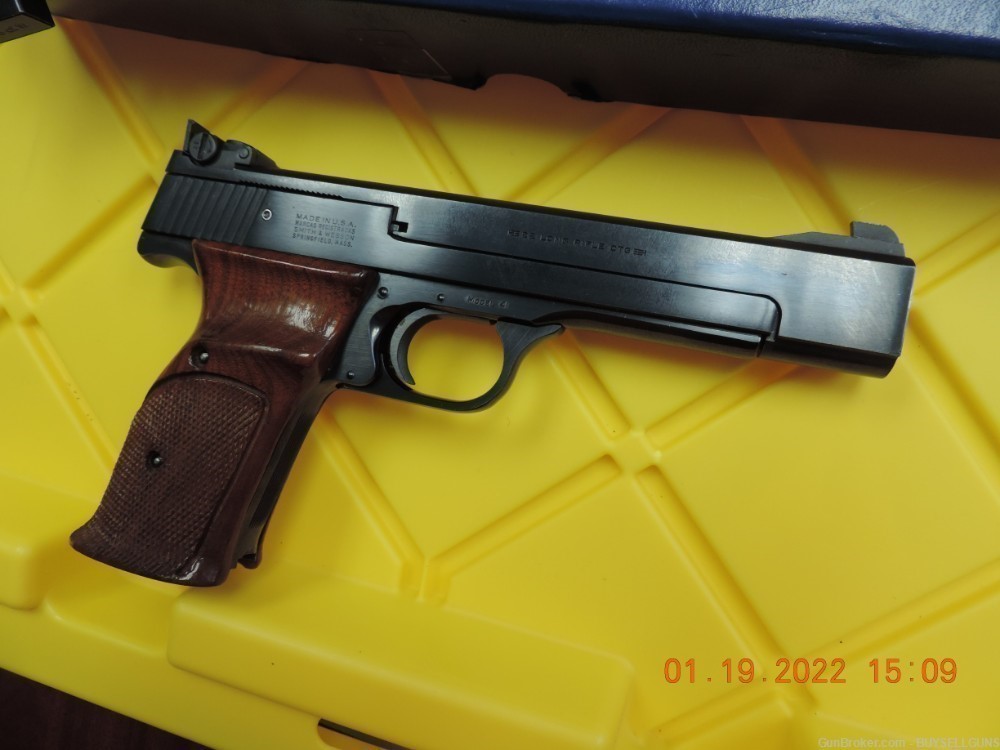 S&W 41 22LR W/2-MAGS & BOX 1981 VERY GOOD CONDITION-img-10