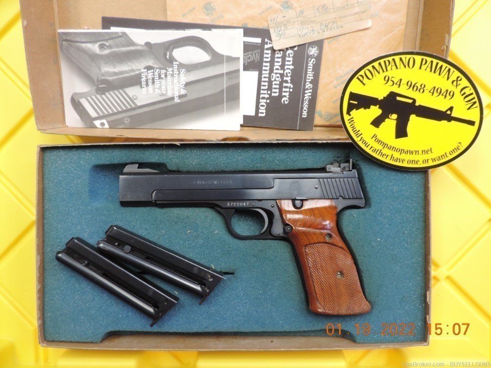 S&W 41 22LR W/2-MAGS & BOX 1981 VERY GOOD CONDITION-img-2