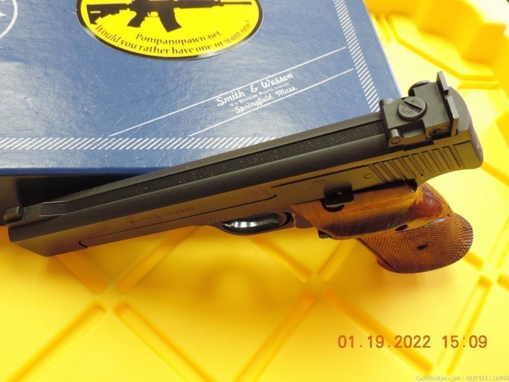 S&W 41 22LR W/2-MAGS & BOX 1981 VERY GOOD CONDITION-img-13