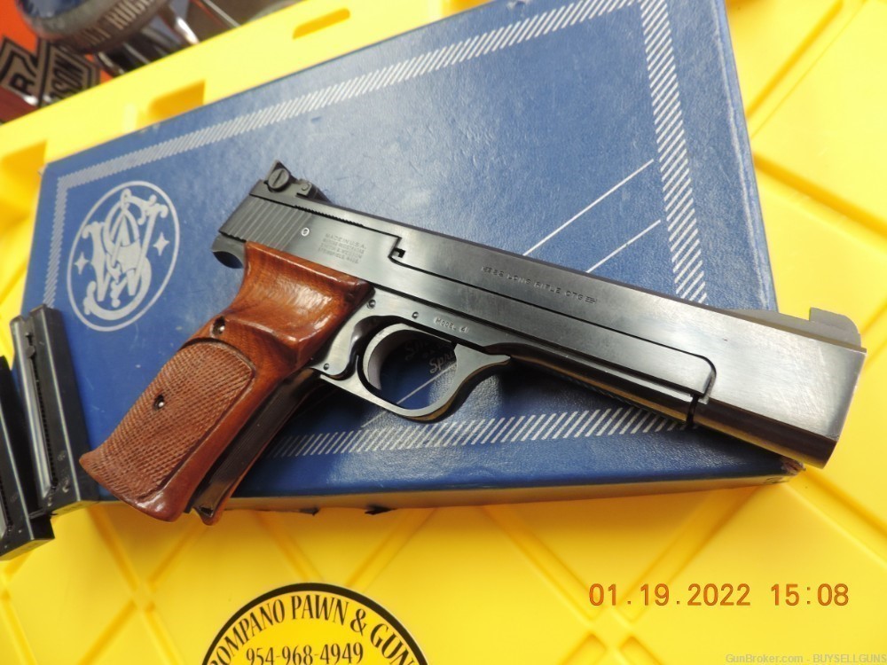 S&W 41 22LR W/2-MAGS & BOX 1981 VERY GOOD CONDITION-img-8